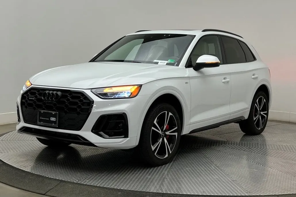 2025 Audi Q5 45 S line Premium Plus photo 1