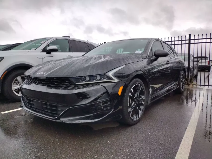 2023 Kia K5 GT-Line photo 1