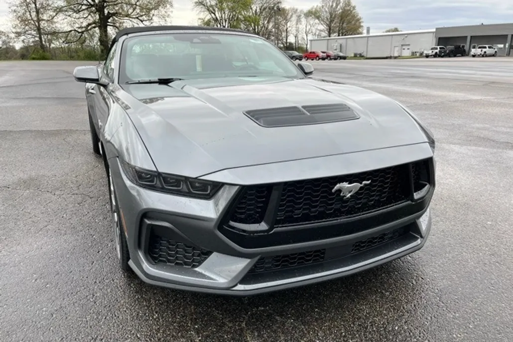 2025 Ford Mustang GT Premium Convertible photo 1