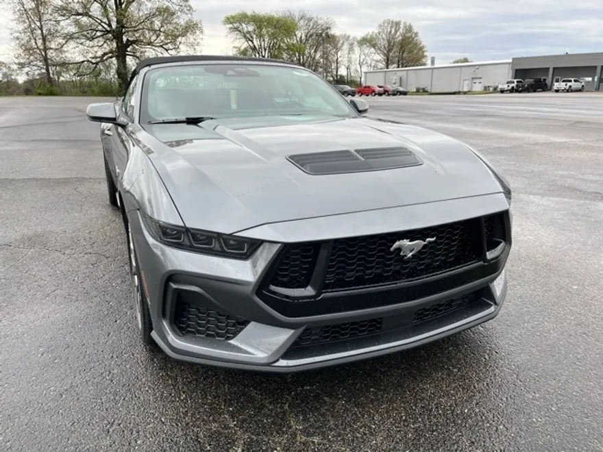 2025 Ford Mustang GT Premium Convertible photo 1