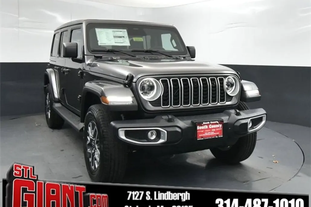 2025 Jeep Wrangler Sahara photo 1