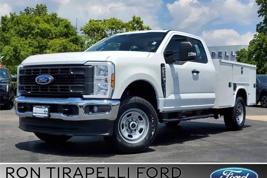 2025 Ford F-350 photo 1