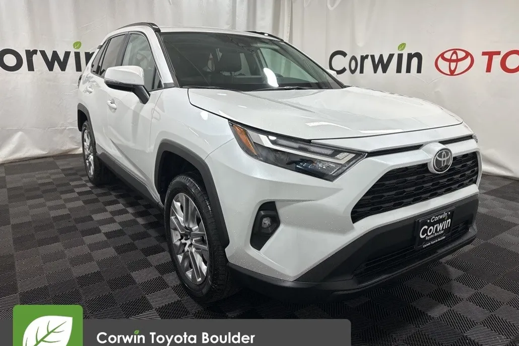 2025 Toyota RAV4 XLE Premium photo 1