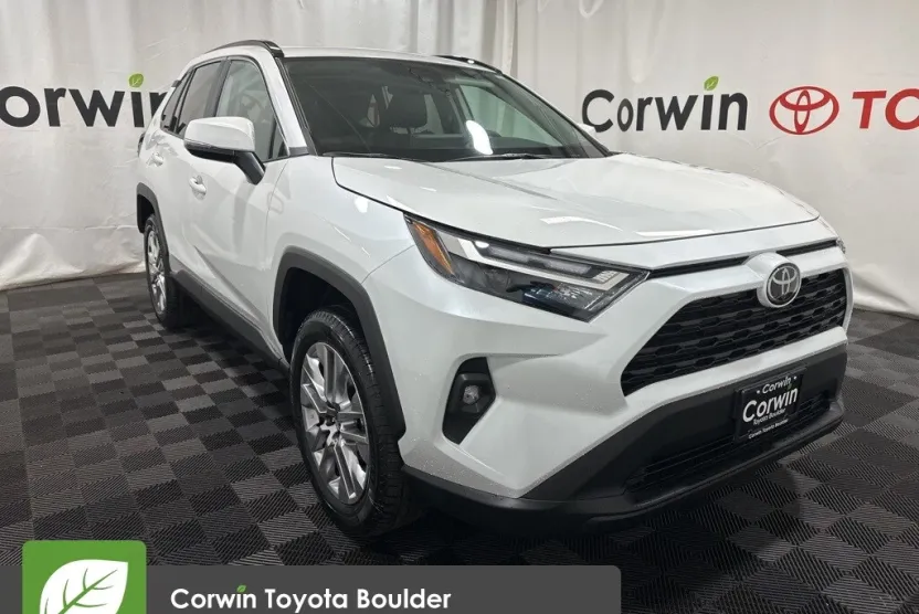 2025 Toyota RAV4 XLE Premium photo 1