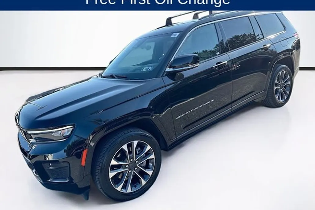 2022 Jeep Grand Cherokee Overland photo 1