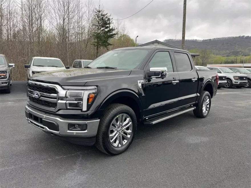 2025 Ford F-150 Lariat photo 1