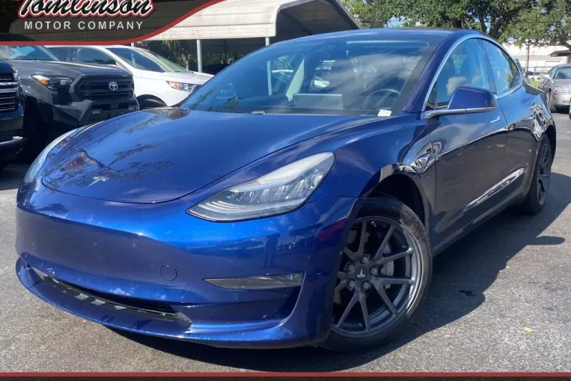 2018 Tesla Model 3 photo 1