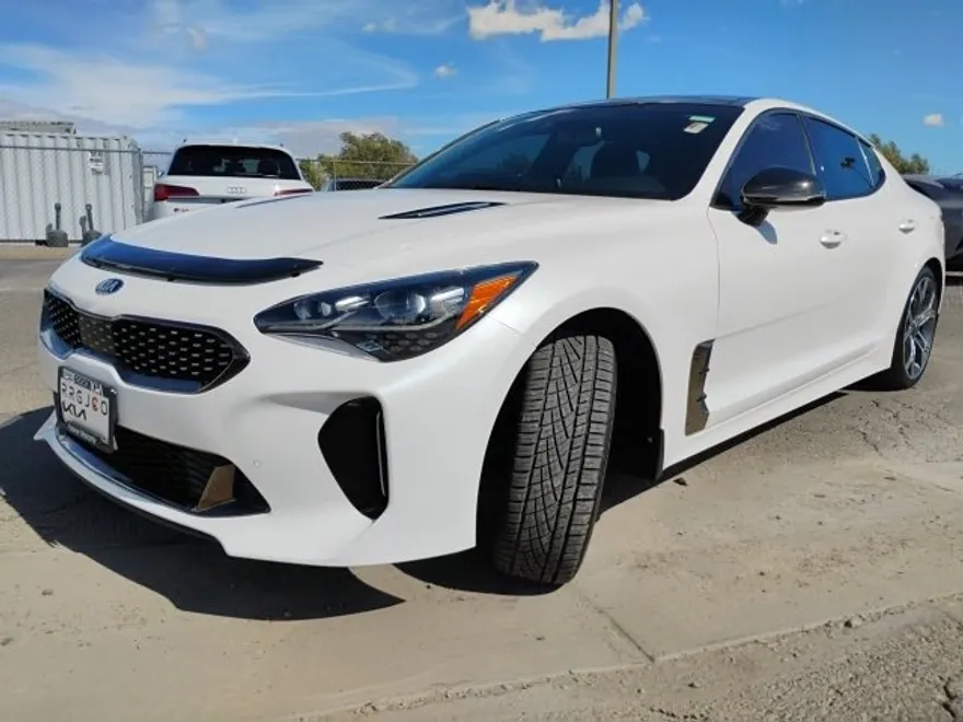 2021 Kia Stinger GT1 photo 1