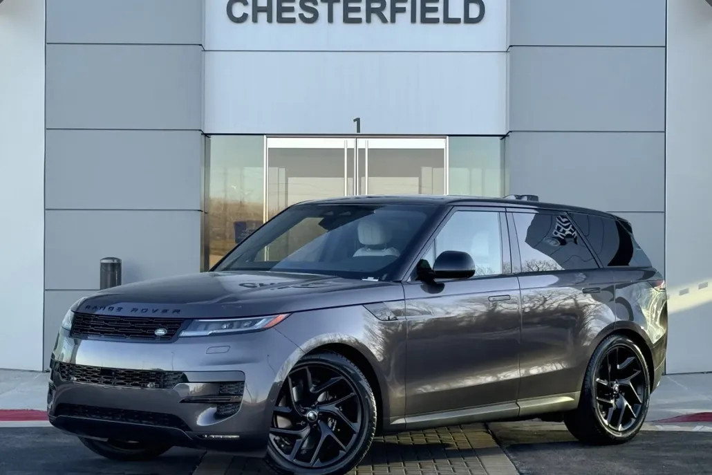 2025 Land Rover Range Rover Sport SE photo 1