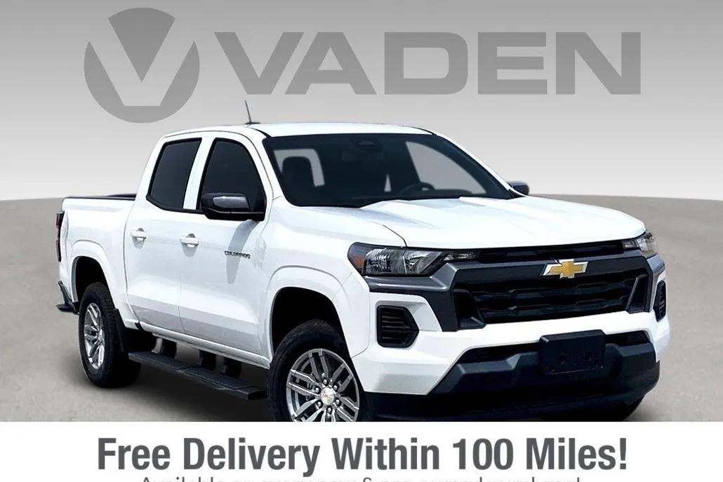 2025 Chevrolet Colorado Work Truck LT photo 1