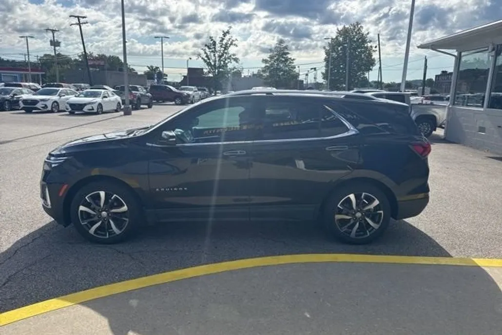 2024 Chevrolet Equinox Premier photo 1