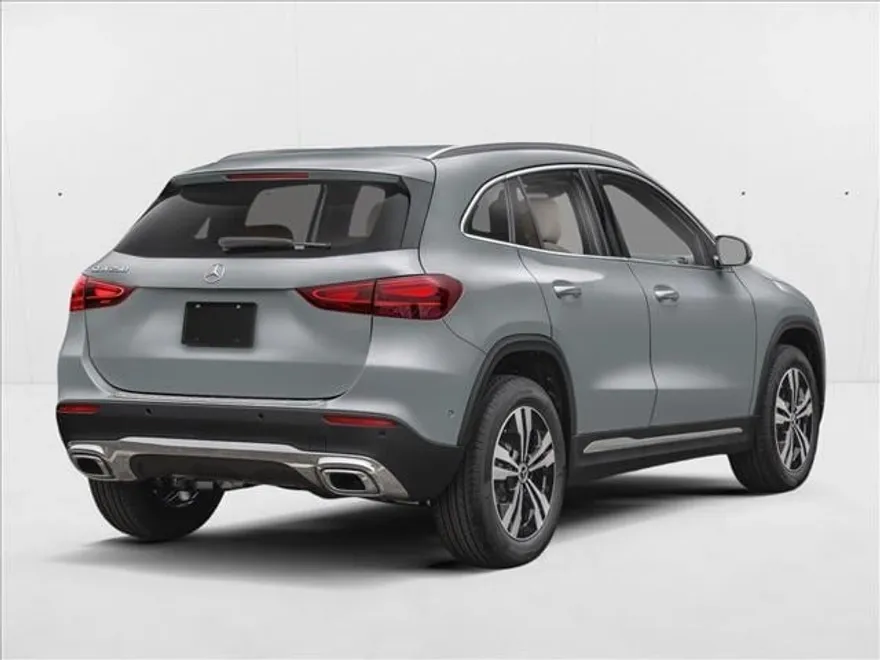 2026 Mercedes Benz GLA 250 4MATIC photo 1