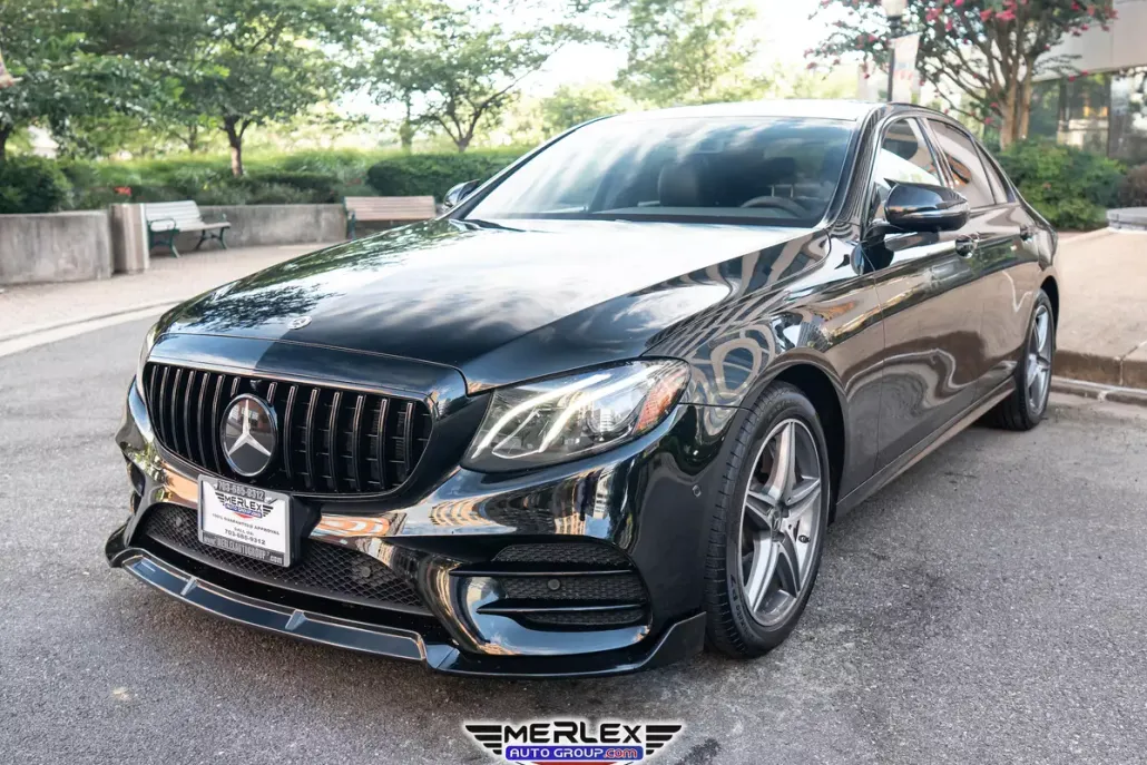2019 Mercedes Benz E 300 4MATIC photo 1