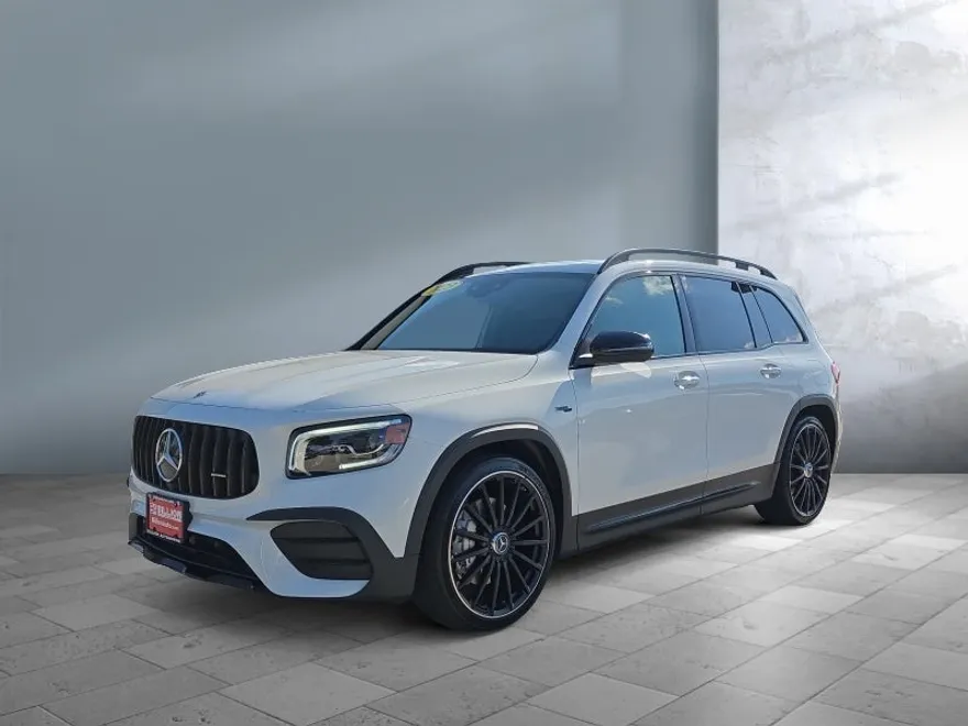2023 Mercedes Benz GLB AMG 35 photo 1