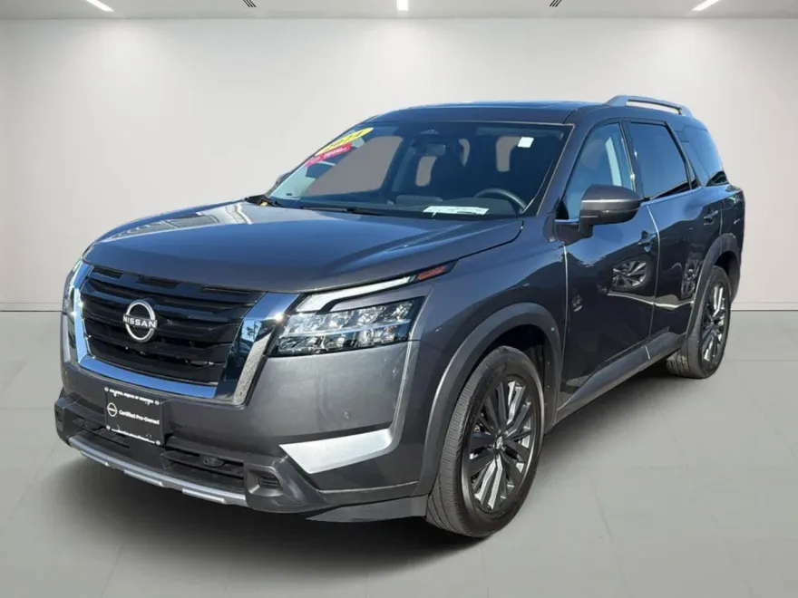 2024 Nissan Pathfinder SL photo 1