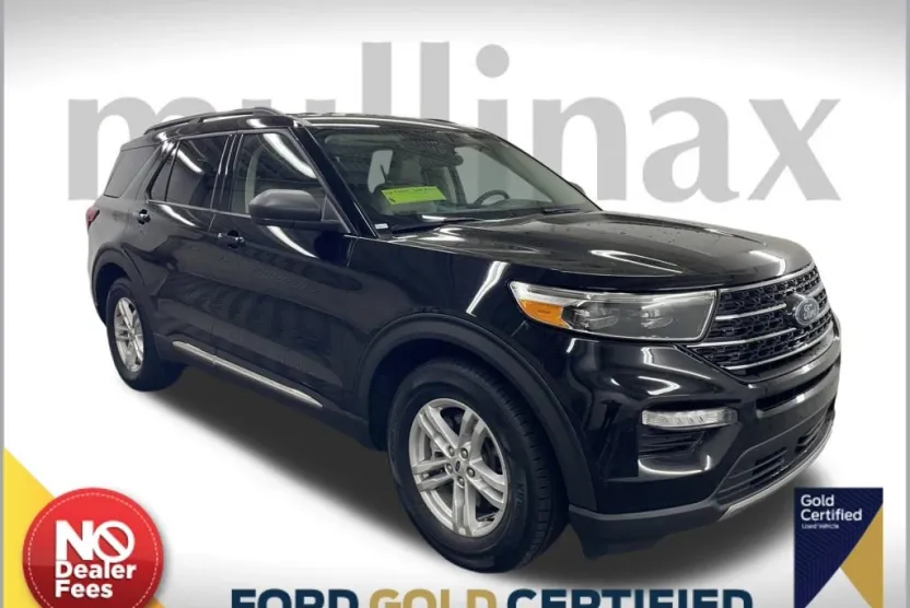 2024 Ford Explorer XLT photo 1
