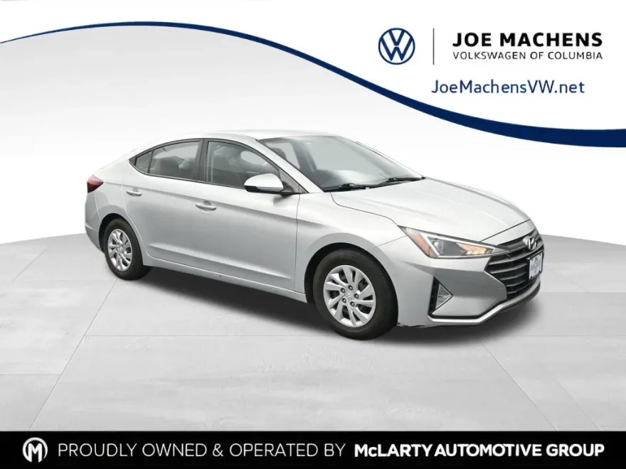 2019 Hyundai Elantra SE photo 1