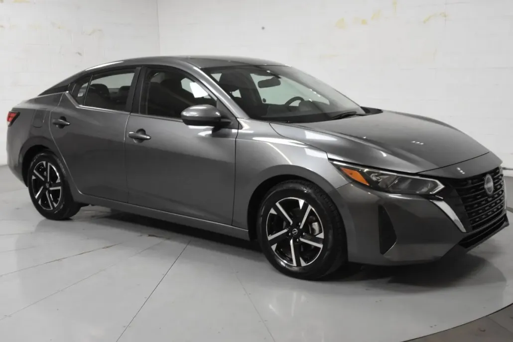 2024 Nissan Sentra SV photo 1