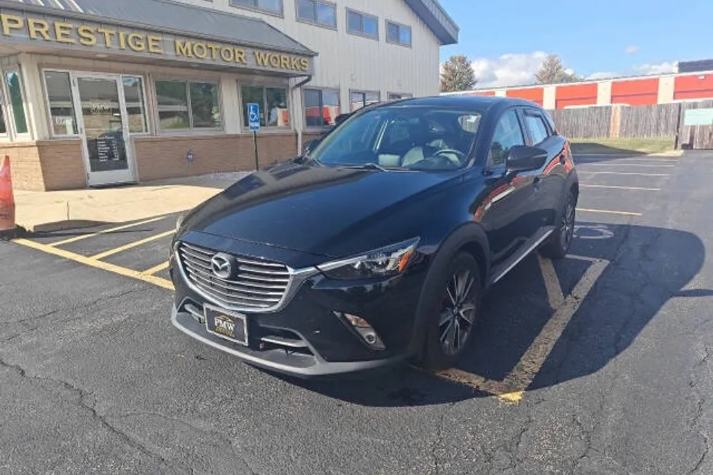 2016 Mazda CX-3 Grand Touring photo 1
