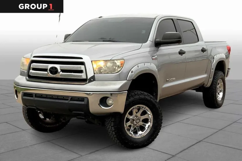2012 Toyota Tundra CrewMax photo 1