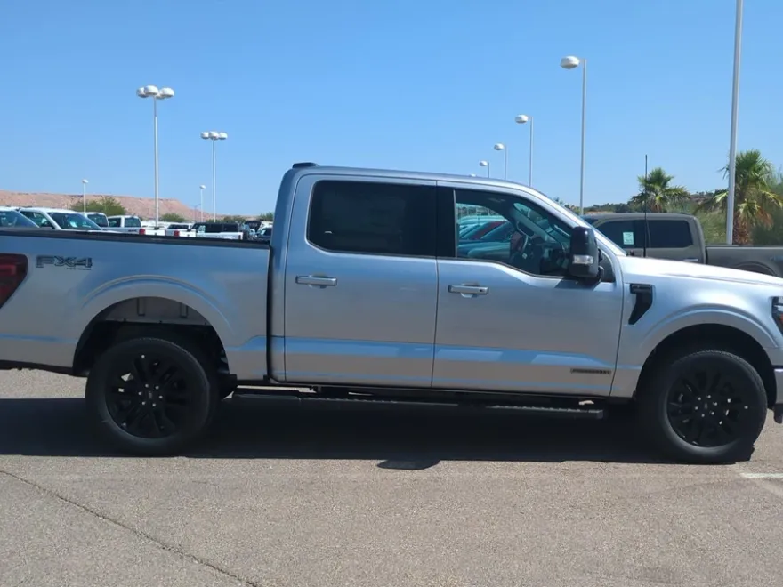 2025 Ford F-150 Lariat photo 1