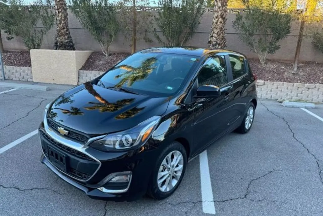 2021 Chevrolet Spark 1LT photo 1