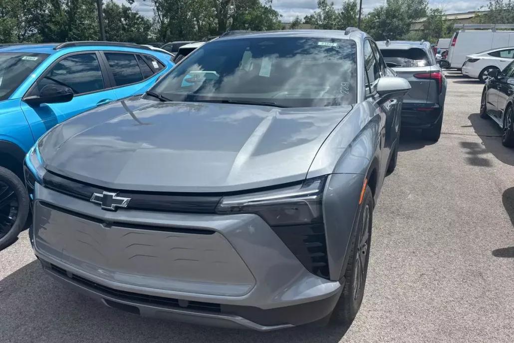 2025 Chevrolet Blazer EV photo 1