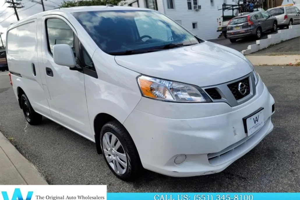 2021 Nissan NV200 SV photo 1