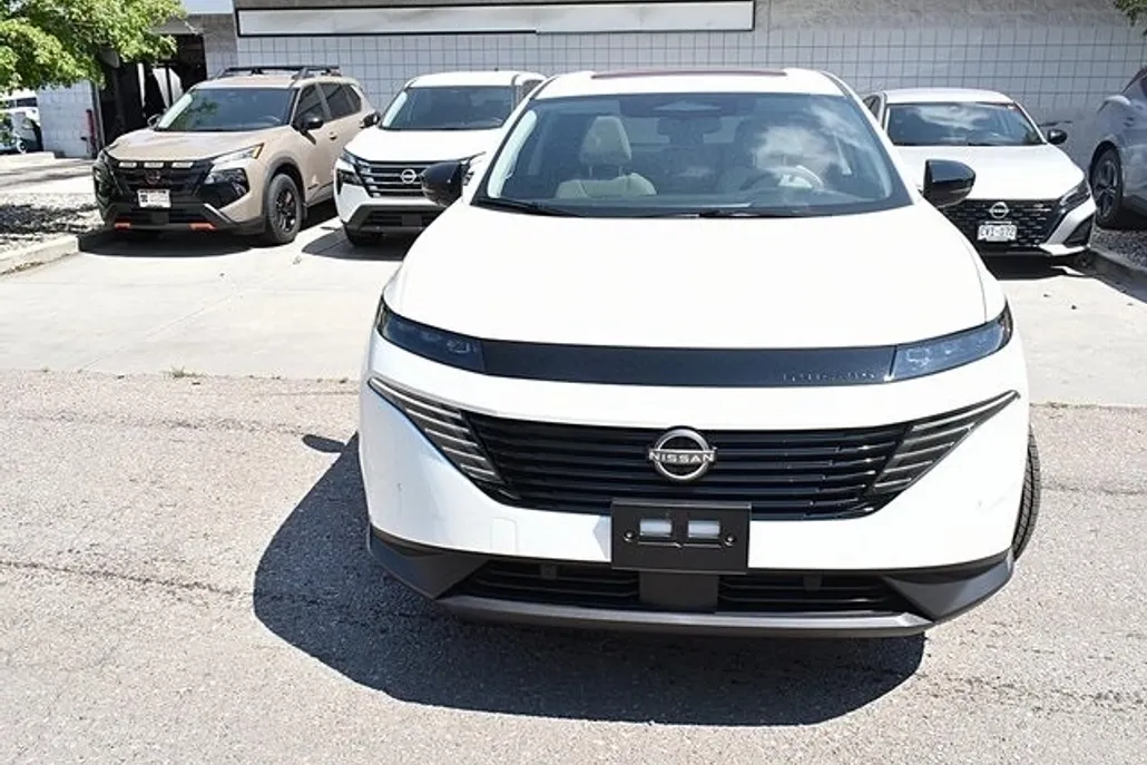 2025 Nissan Murano SL photo 1