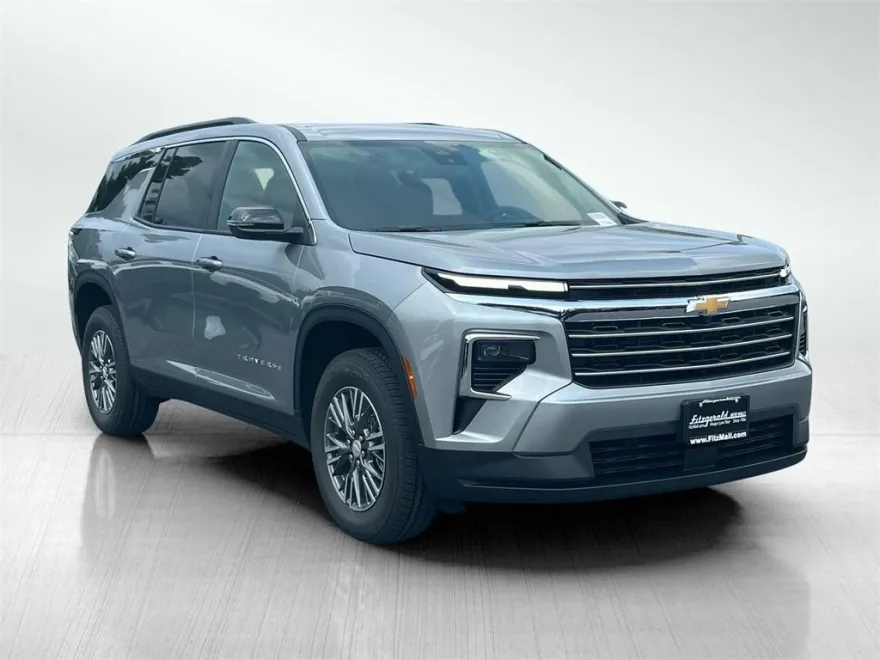 2026 Chevrolet Traverse photo 1