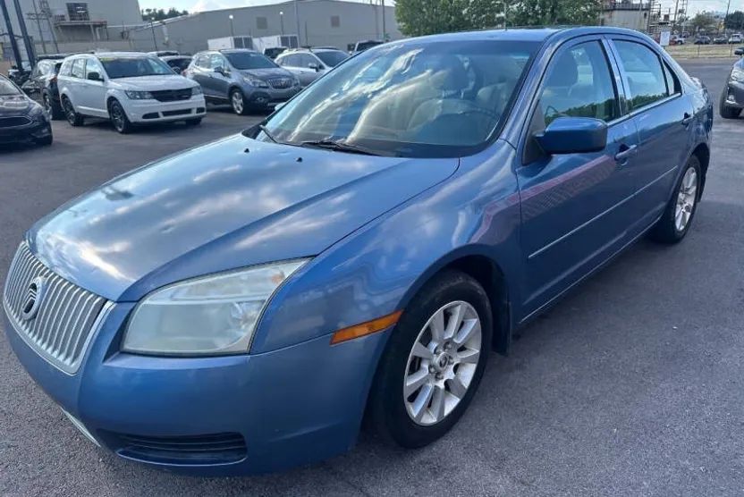 2009 Mercury Milan photo 1