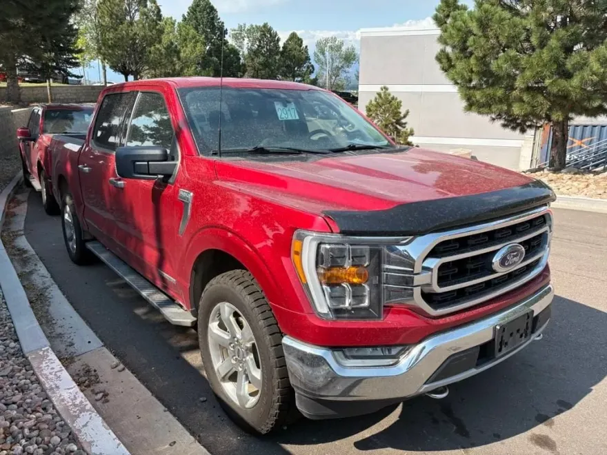 2021 Ford F-150 XLT photo 1