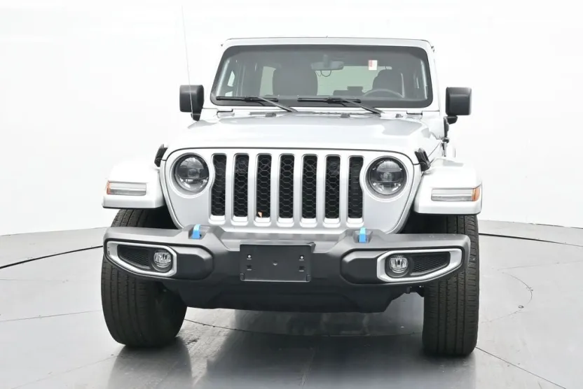 2023 Jeep Wrangler 4xe Sahara photo 1