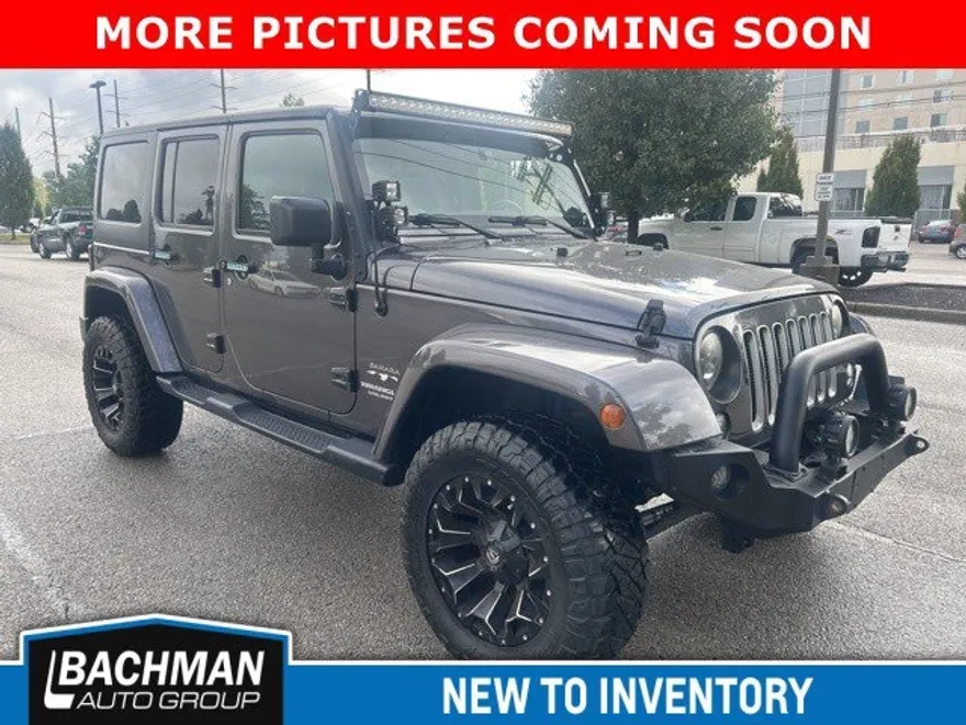 2016 Jeep Wrangler Unlimited Sahara photo 1