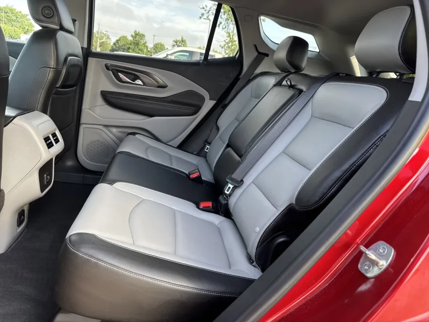 2022 Gmc Terrain SLE photo 1