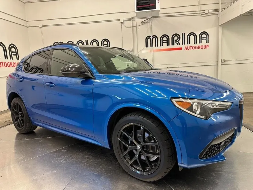 2021 Alfa Romeo Stelvio Ti Sport photo 1