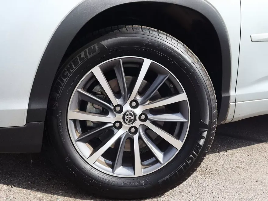 2018 Toyota Highlander XLE photo 1