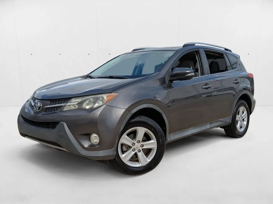 2014 Toyota RAV4 XLE photo 1