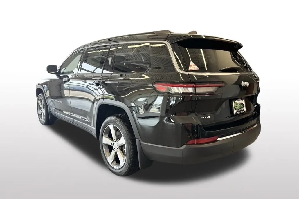 2025 Jeep Grand Cherokee Limited photo 1