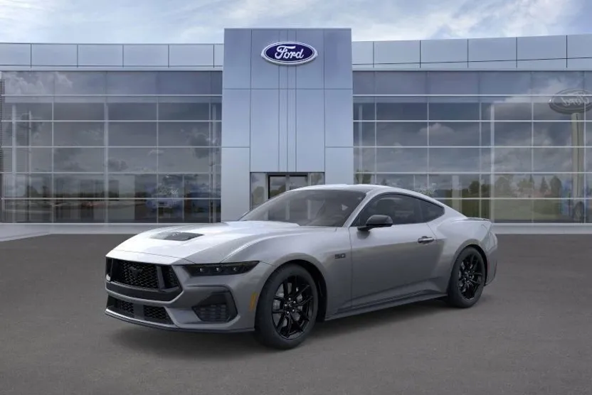 2025 Ford Mustang GT photo 1