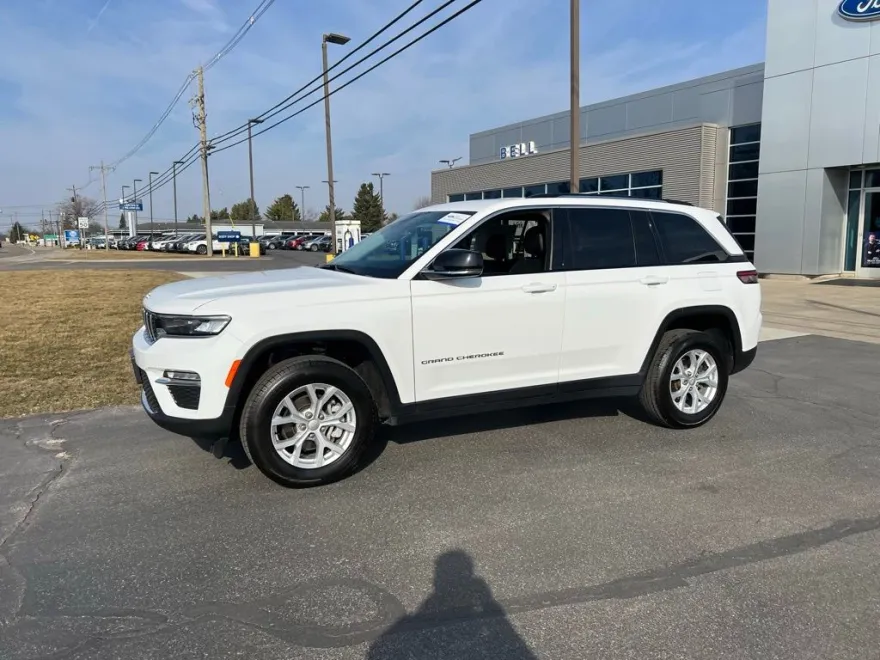 2023 Jeep Grand Cherokee Limited photo 1