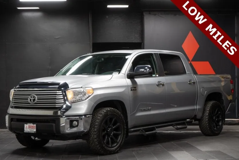 2016 Toyota Tundra Limited CrewMax photo 1