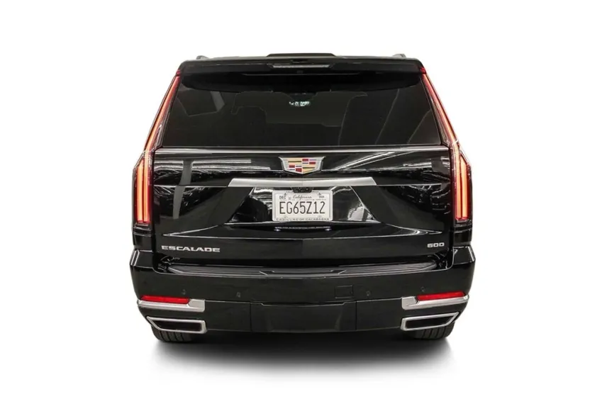 2026 Cadillac Escalade Luxury photo 1