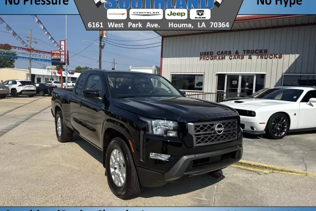 2024 Nissan Frontier SV photo 1