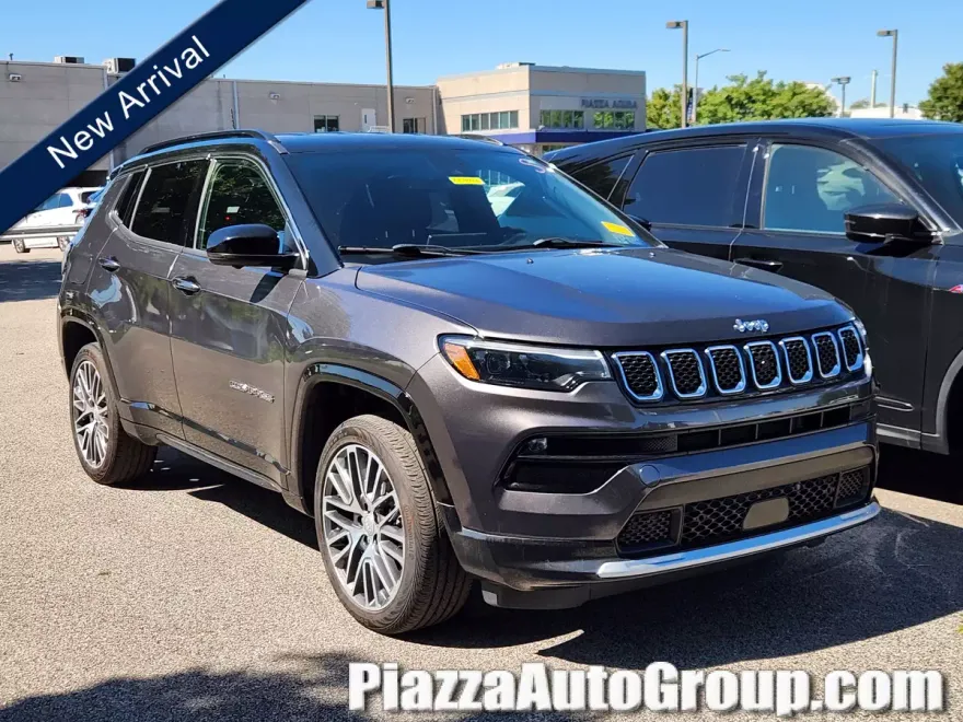 2023 Jeep Compass Limited photo 1