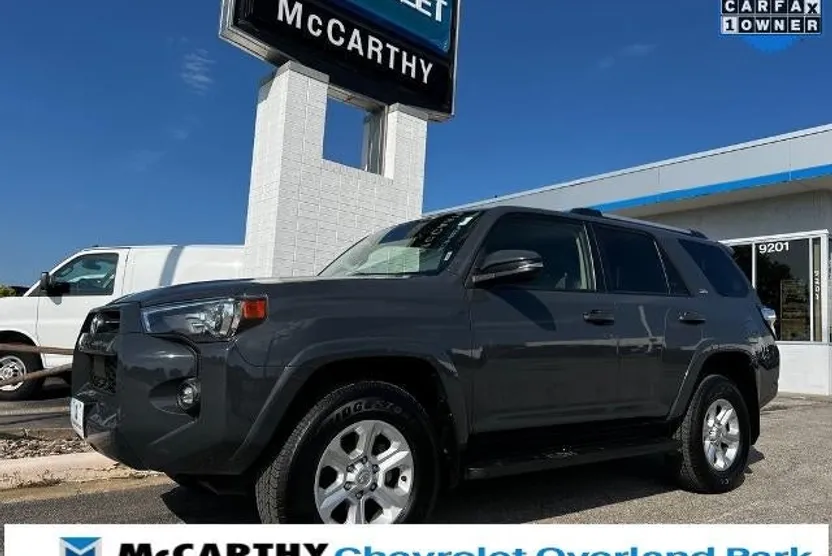 2024 Toyota 4Runner SR5 Premium photo 1