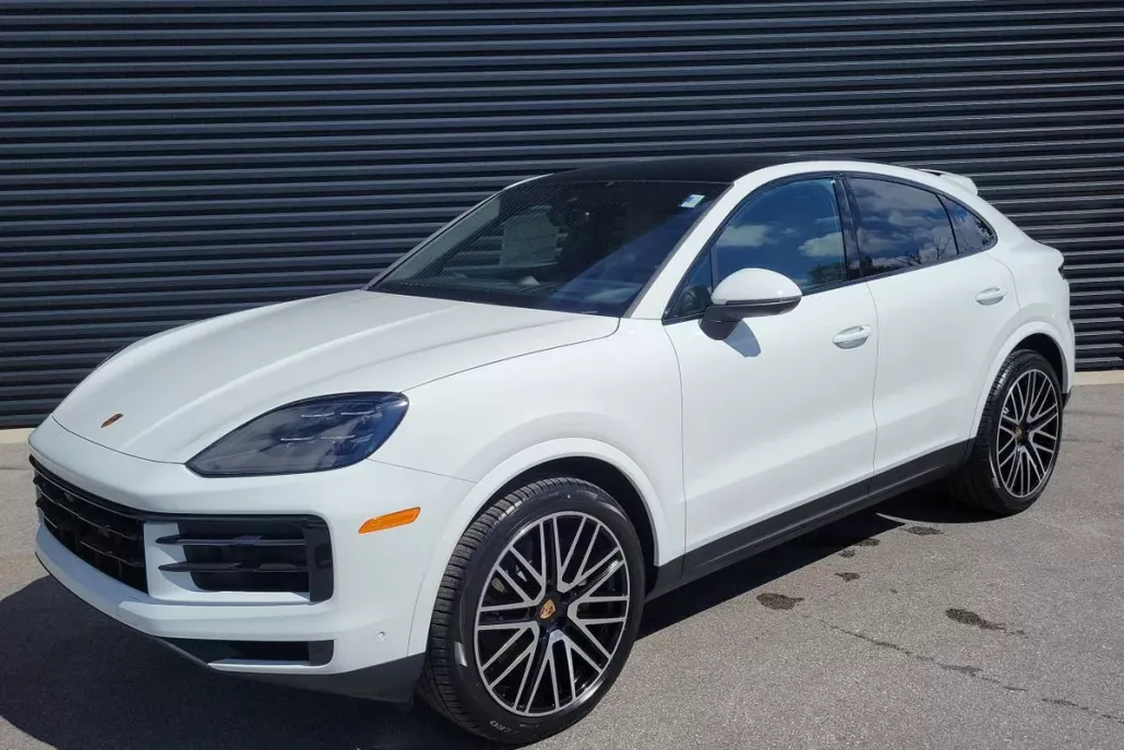 2026 Porsche Cayenne Coupe Base photo 1