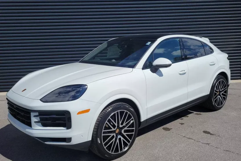 2026 Porsche Cayenne Coupe Base photo 1