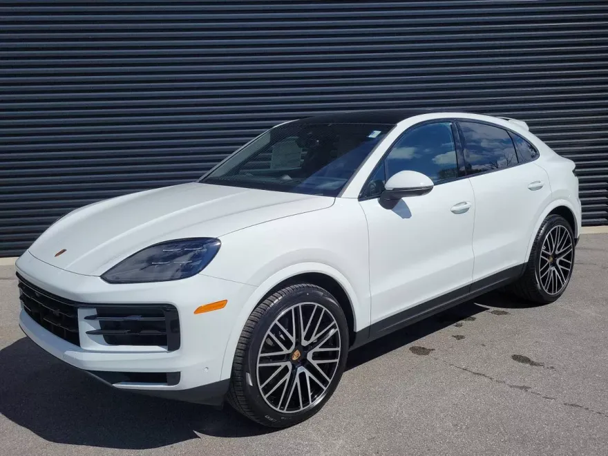 2026 Porsche Cayenne Coupe Base photo 1