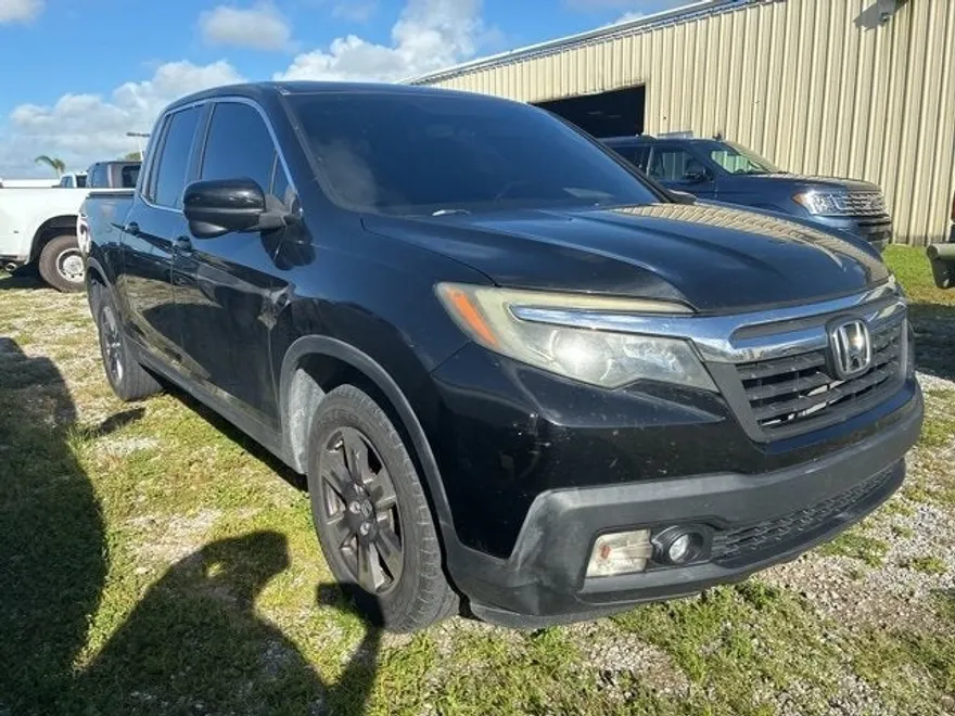 2019 Honda Ridgeline RTL-T photo 1